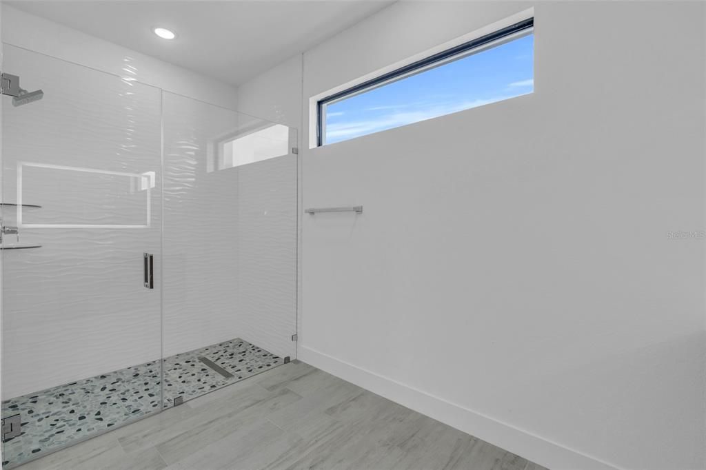 В аренду: $3,200 (4 спален, 2 ванн, 1905 Квадратных фут)