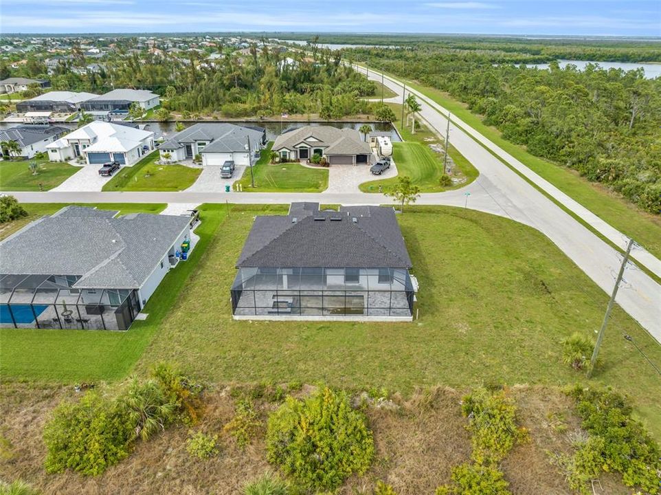 В аренду: $3,200 (4 спален, 2 ванн, 1905 Квадратных фут)