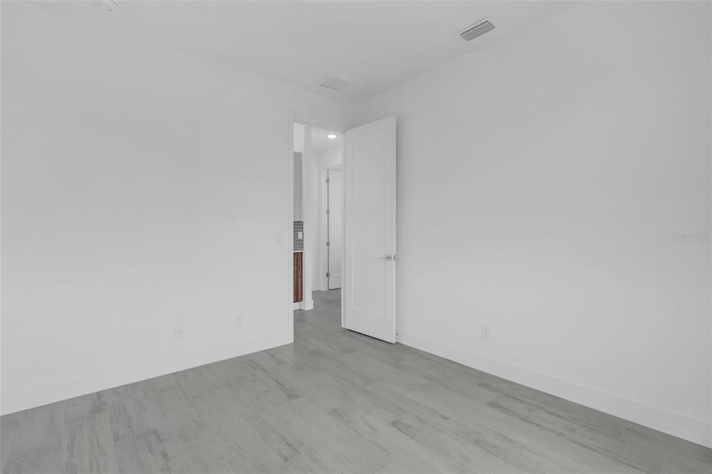 В аренду: $3,200 (4 спален, 2 ванн, 1905 Квадратных фут)