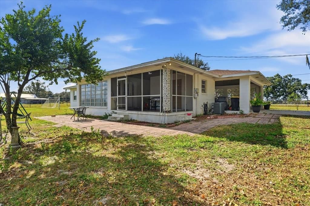 For Sale: $314,900 (3 beds, 2 baths, 1477 Square Feet)