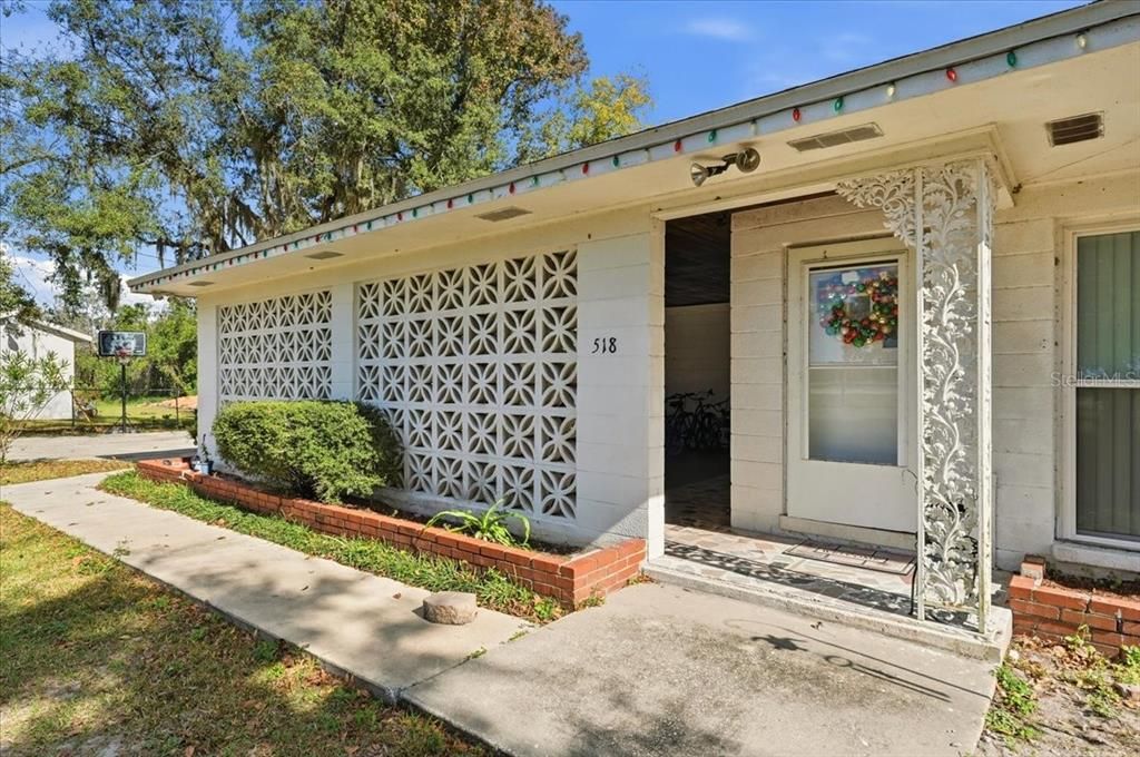 For Sale: $314,900 (3 beds, 2 baths, 1477 Square Feet)