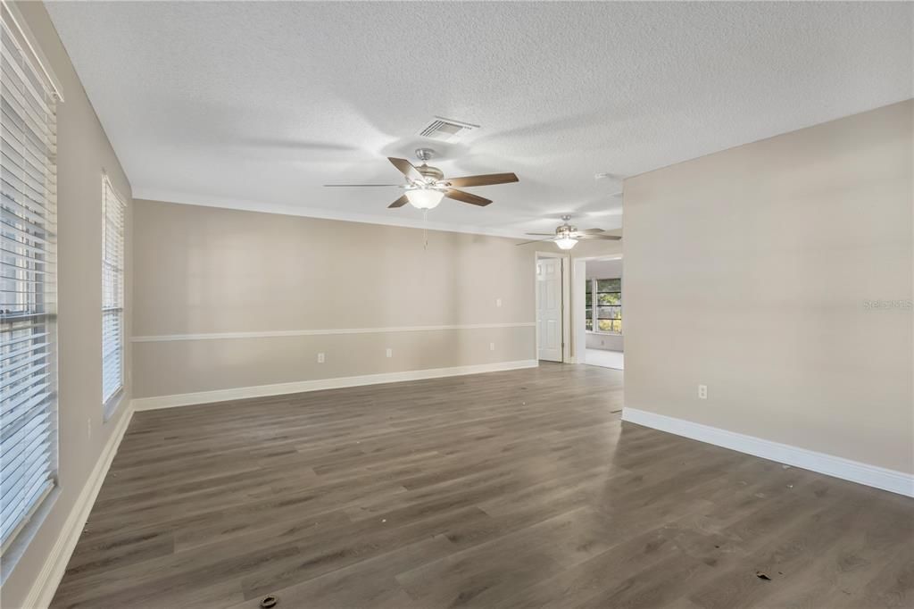 For Sale: $315,000 (3 beds, 2 baths, 1771 Square Feet)