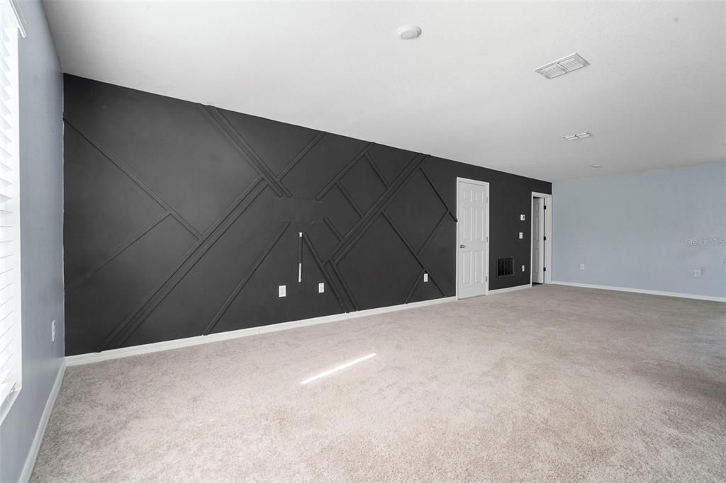 For Sale: $269,000 (2 beds, 2 baths, 1240 Square Feet)