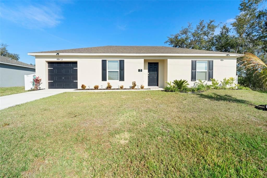 For Sale: $269,000 (2 beds, 2 baths, 1240 Square Feet)