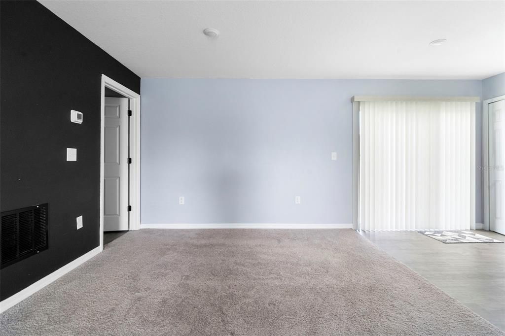 For Sale: $269,000 (2 beds, 2 baths, 1240 Square Feet)