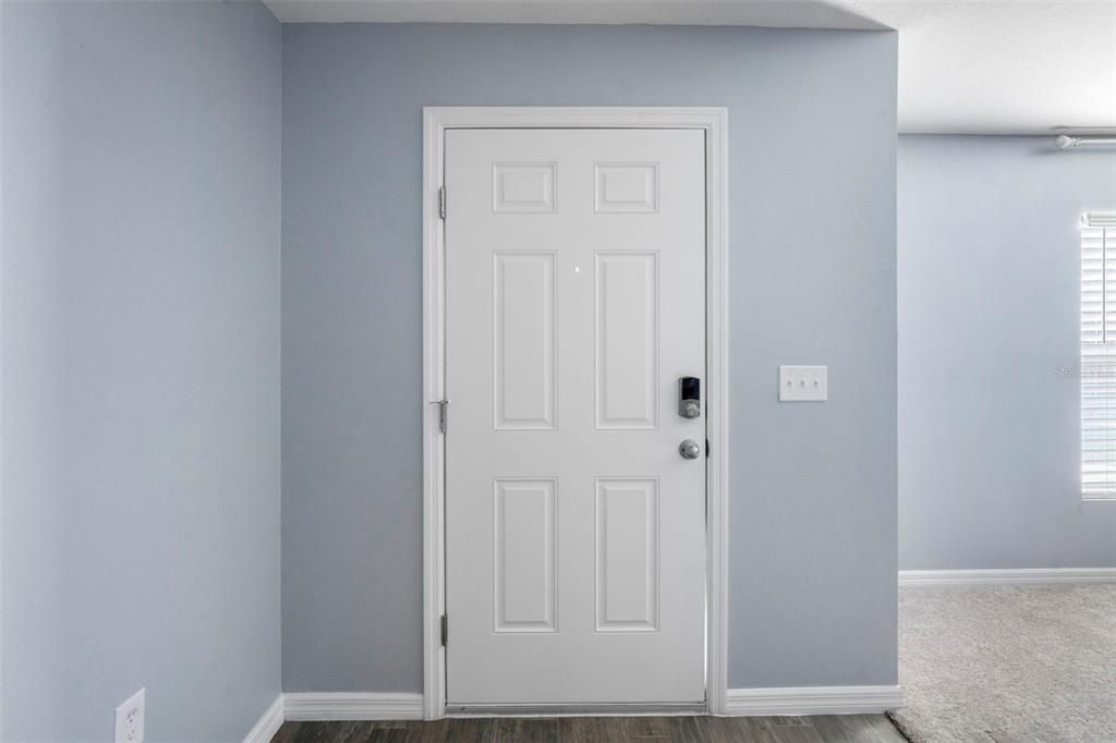 For Sale: $269,000 (2 beds, 2 baths, 1240 Square Feet)