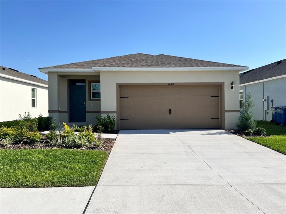 出租: $2,200 (4 贝兹, 2 浴室, 1665 平方英尺)