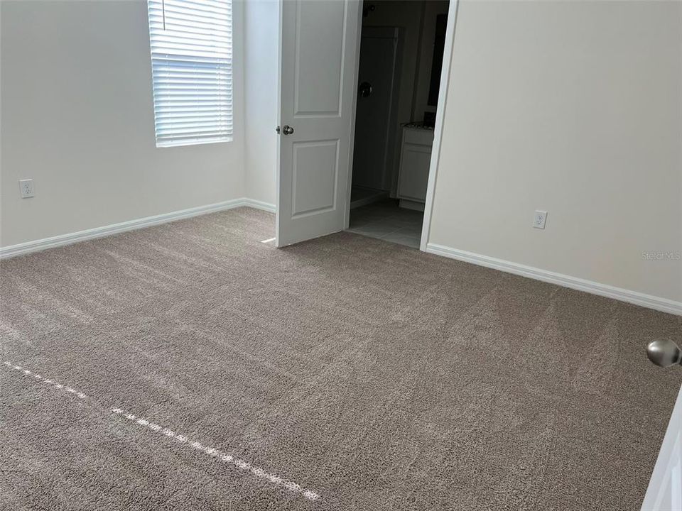 出租: $2,200 (4 贝兹, 2 浴室, 1665 平方英尺)