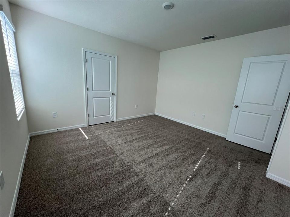 出租: $2,200 (4 贝兹, 2 浴室, 1665 平方英尺)