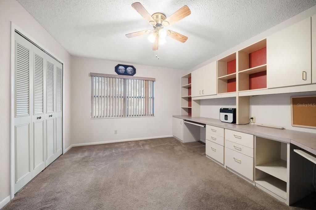 For Sale: $450,000 (3 beds, 2 baths, 1563 Square Feet)