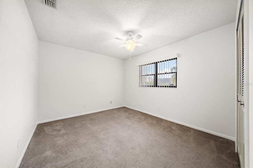 For Sale: $450,000 (3 beds, 2 baths, 1563 Square Feet)