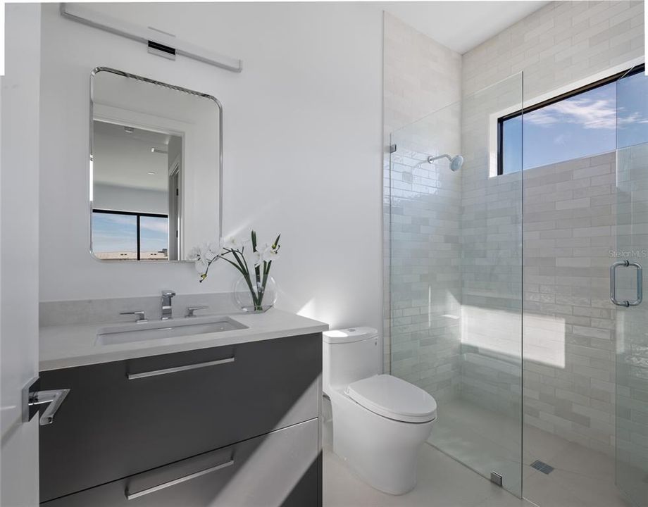 En Venta: $6,499,000 (5 camas, 6 baños, 4807 Pies cuadrados)