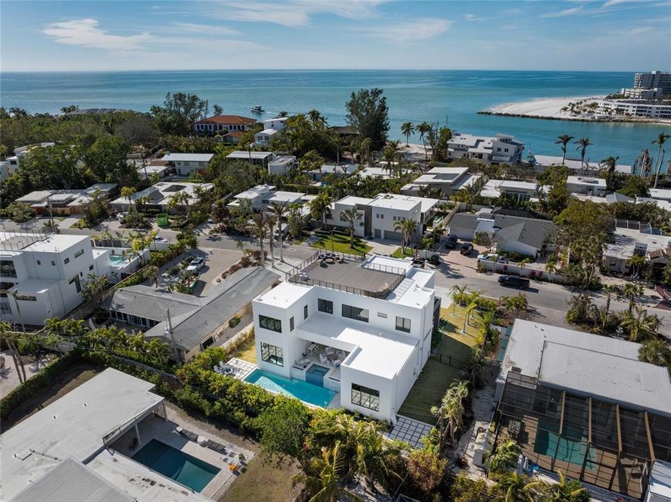 En Venta: $6,499,000 (5 camas, 6 baños, 4807 Pies cuadrados)