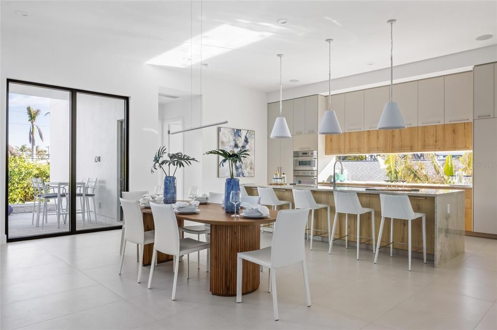 En Venta: $6,499,000 (5 camas, 6 baños, 4807 Pies cuadrados)