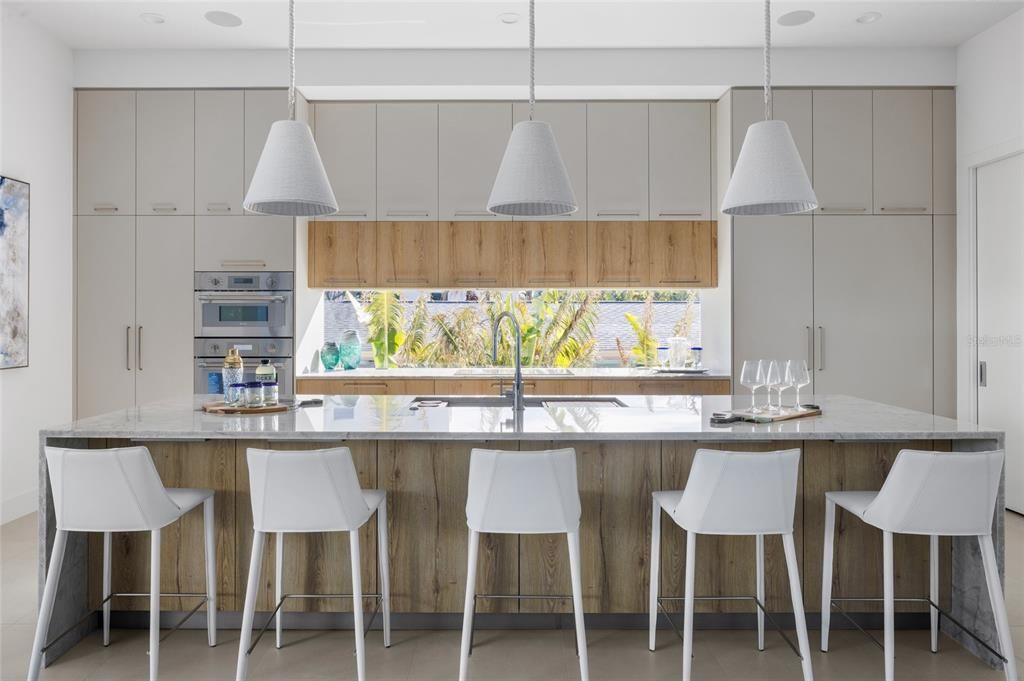 En Venta: $6,499,000 (5 camas, 6 baños, 4807 Pies cuadrados)