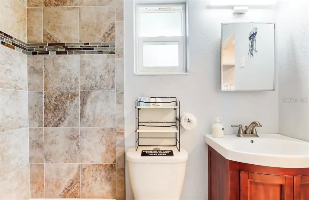 En Venta: $365,000 (2 camas, 0 baños, 1008 Pies cuadrados)