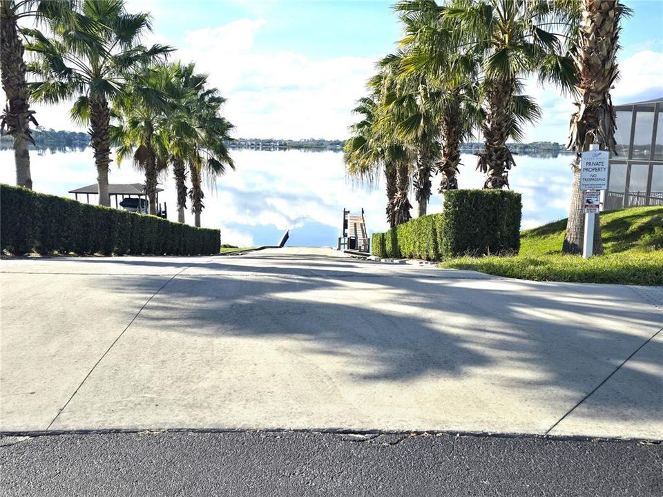 待售: $82,000 (0.32 acres)