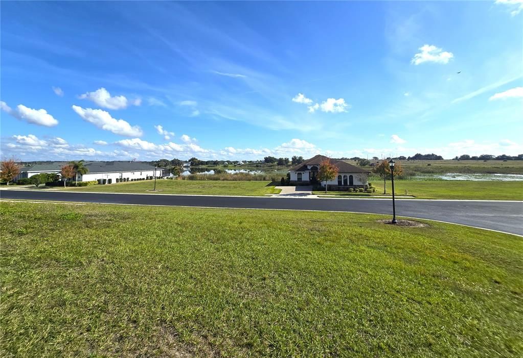 待售: $82,000 (0.32 acres)