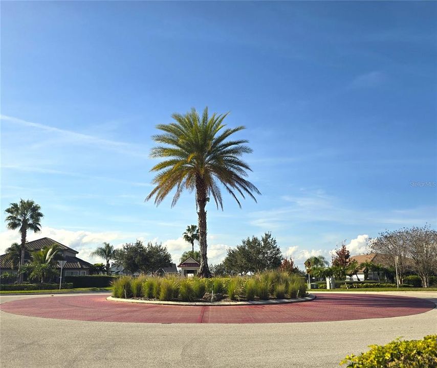 待售: $82,000 (0.32 acres)