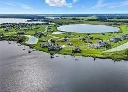 待售: $82,000 (0.32 acres)