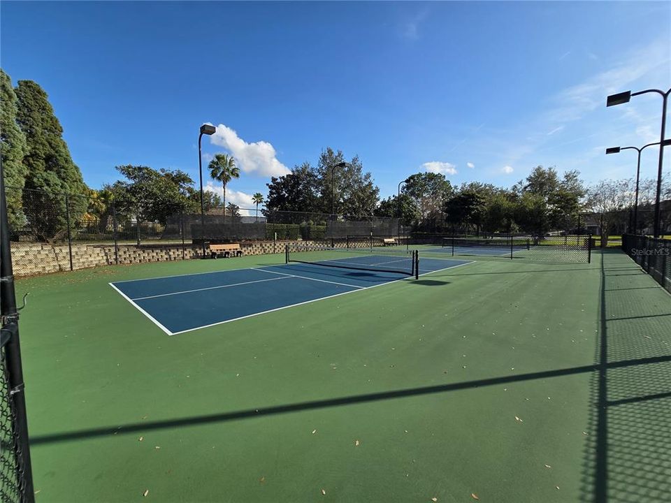 待售: $82,000 (0.32 acres)