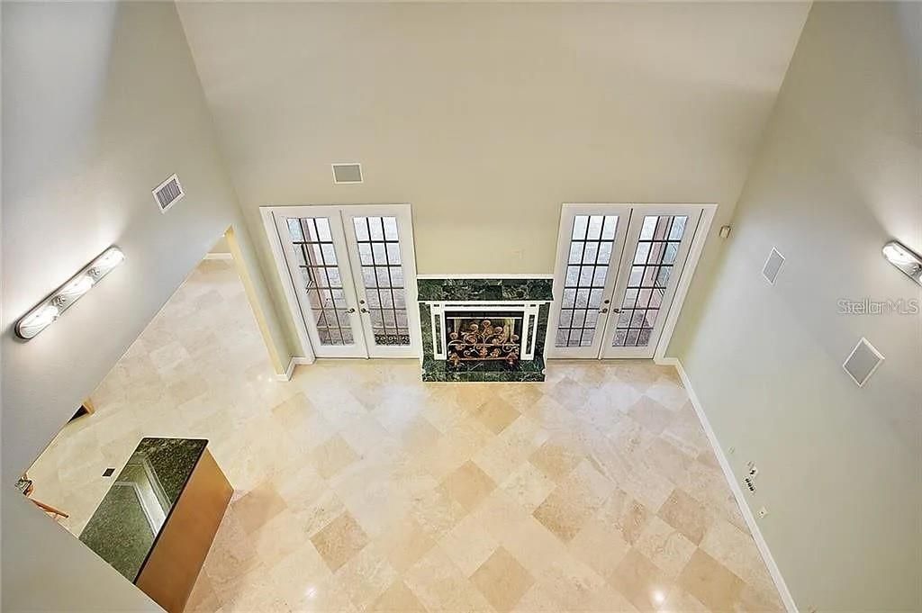 For Sale: $1,499,999 (5 beds, 4 baths, 6111 Square Feet)