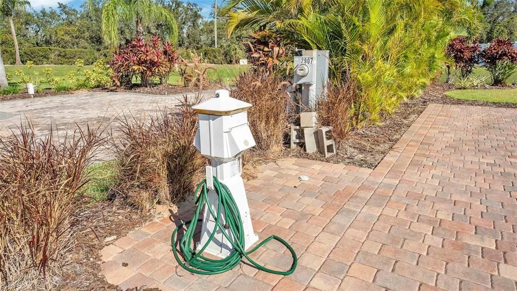 На продажу: $199,900 (0.10 acres)