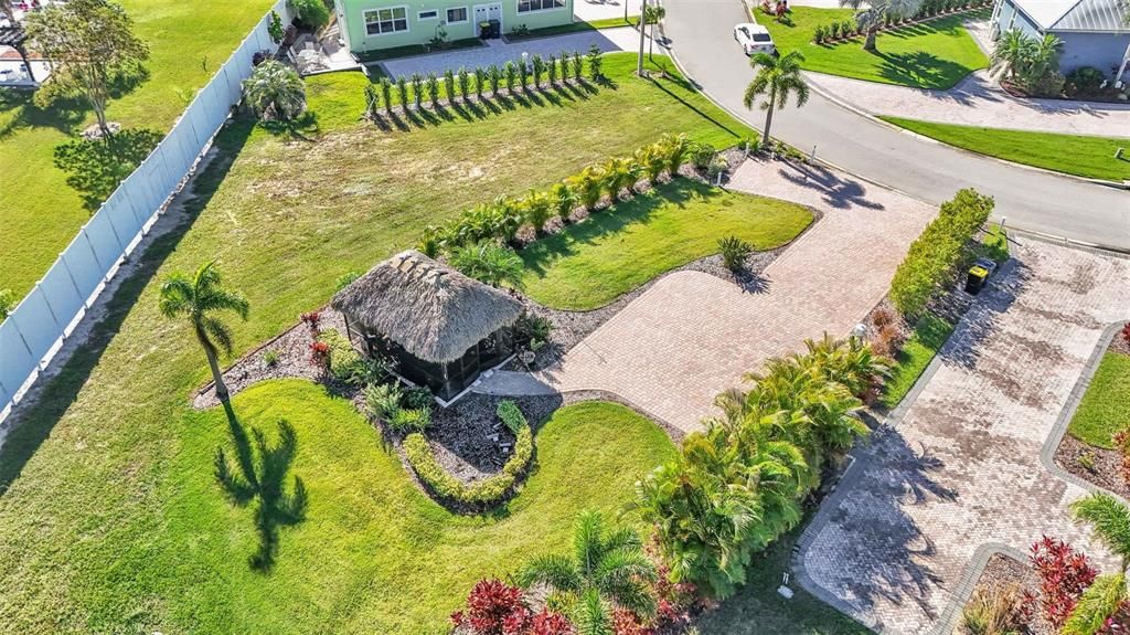 На продажу: $199,900 (0.10 acres)