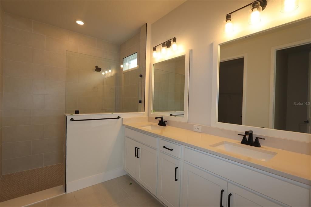 For Sale: $449,990 (3 beds, 2 baths, 2051 Square Feet)