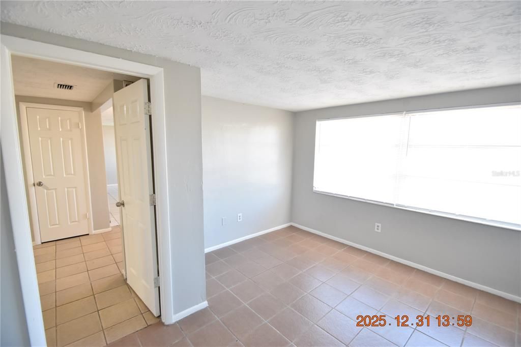 En Renta: $1,895 (4 camas, 2 baños, 1620 Pies cuadrados)