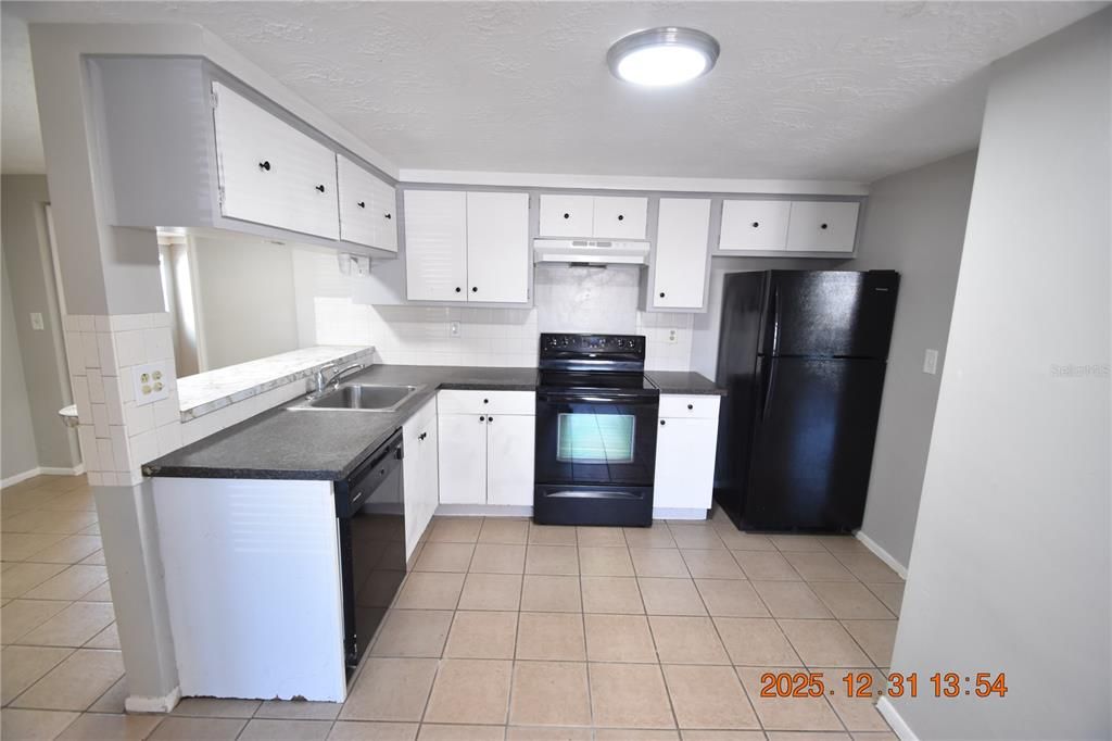 En Renta: $1,895 (4 camas, 2 baños, 1620 Pies cuadrados)