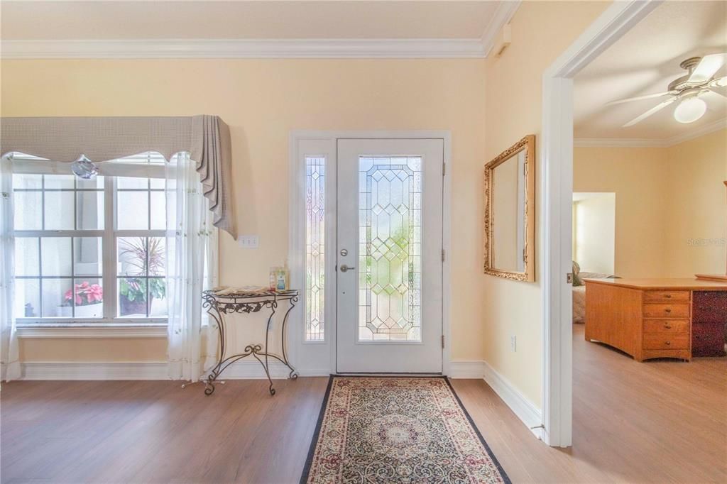 En Venta: $405,000 (3 camas, 2 baños, 2027 Pies cuadrados)