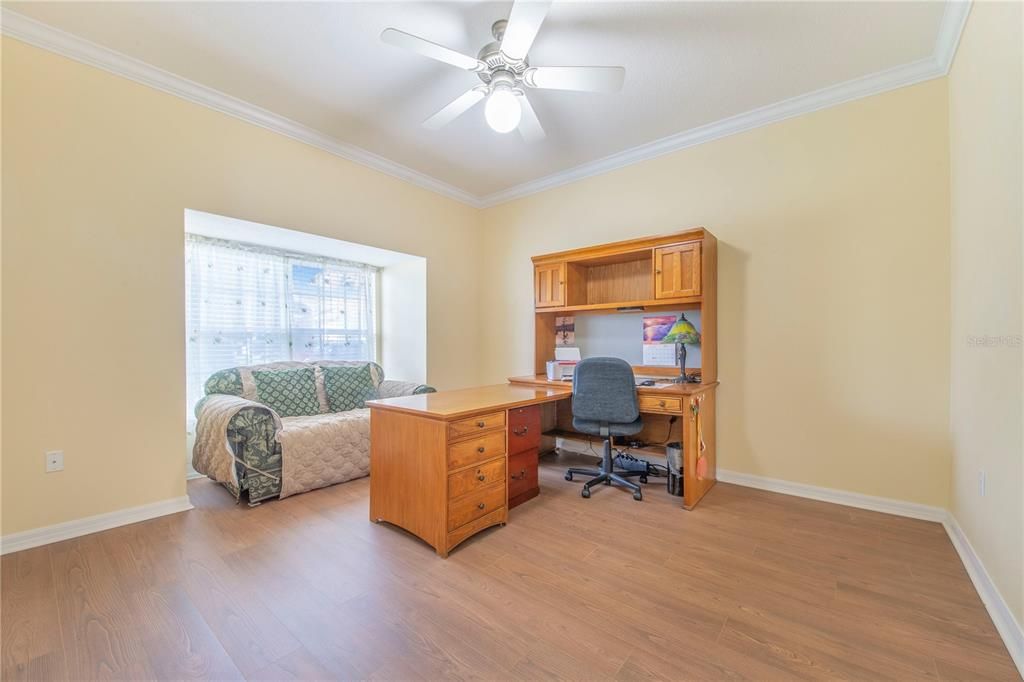 En Venta: $405,000 (3 camas, 2 baños, 2027 Pies cuadrados)