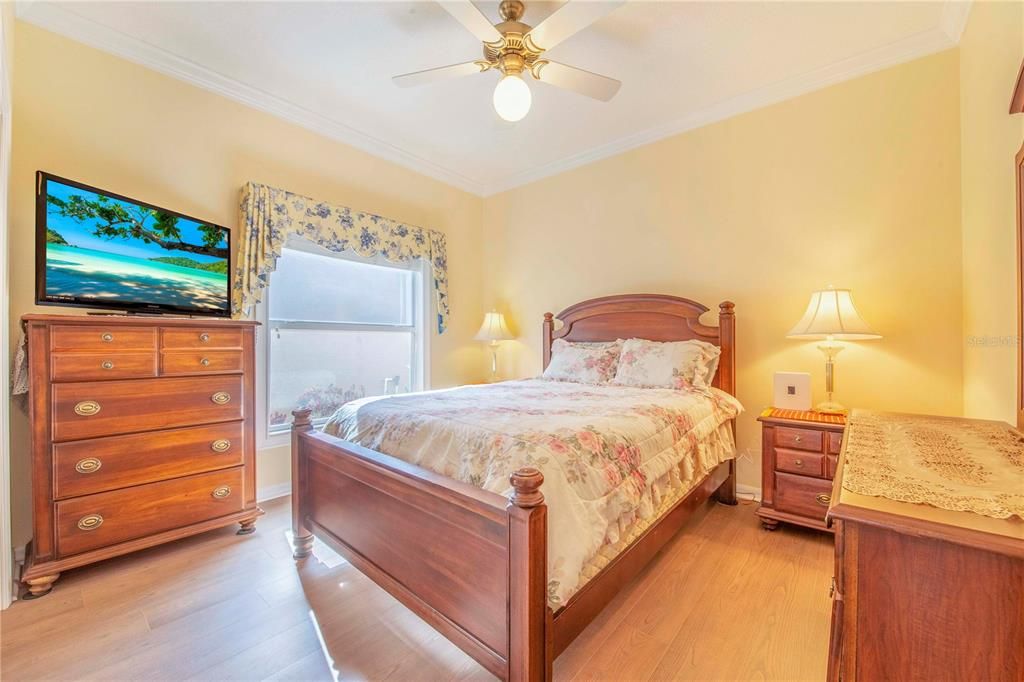 En Venta: $405,000 (3 camas, 2 baños, 2027 Pies cuadrados)