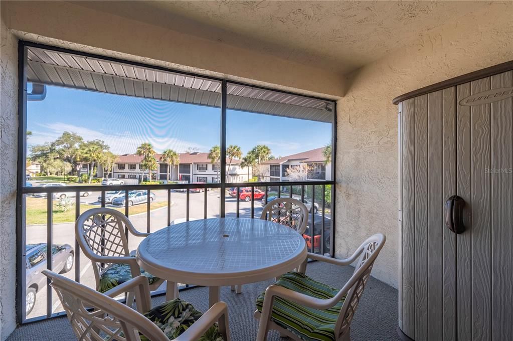 На продажу: $139,900 (2 спален, 2 ванн, 838 Квадратных фут)