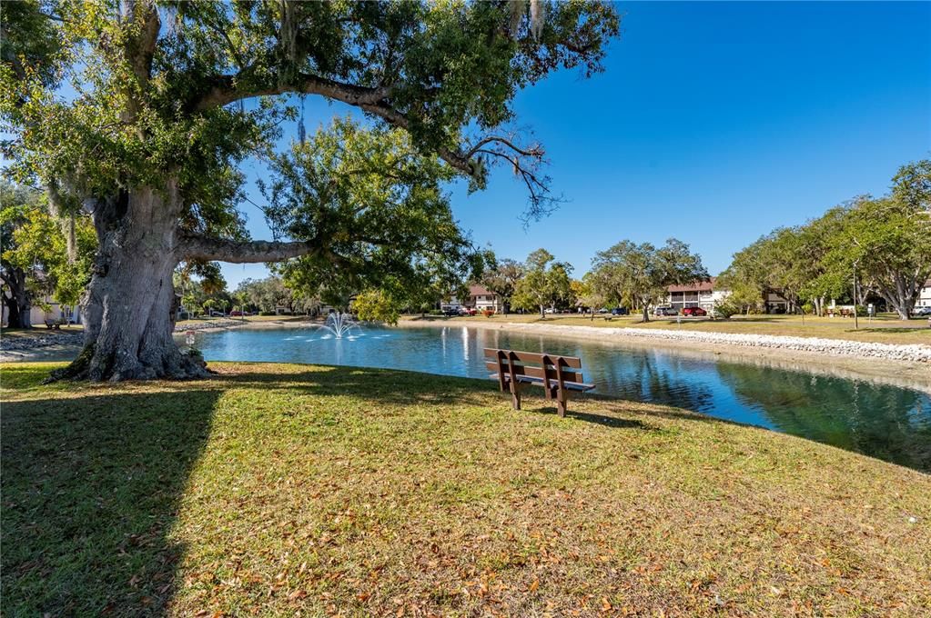 На продажу: $139,900 (2 спален, 2 ванн, 838 Квадратных фут)