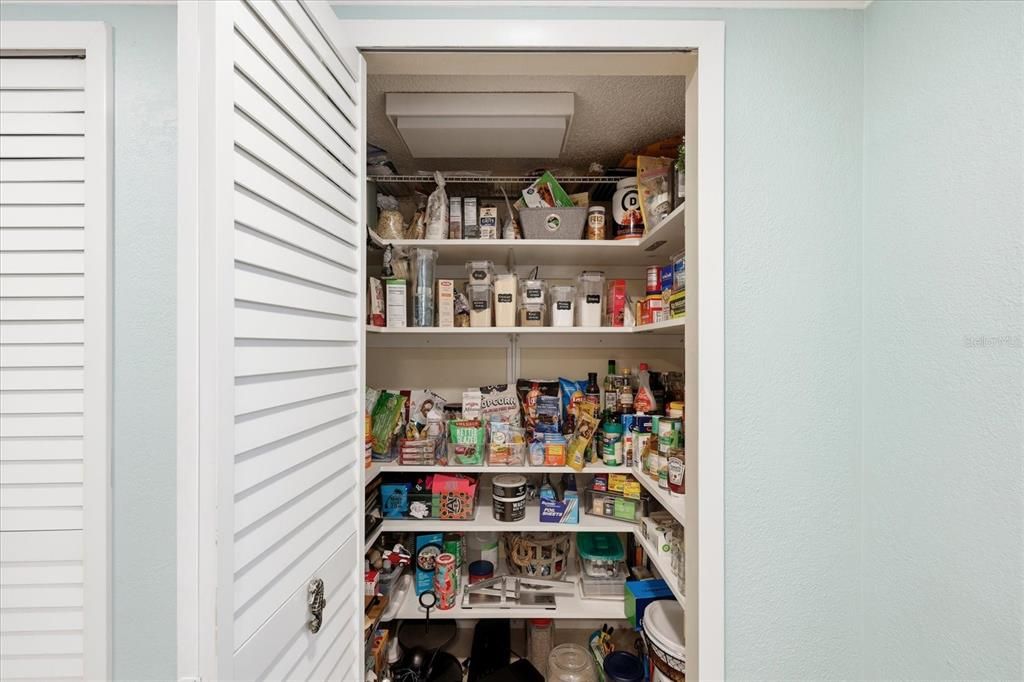 En Venta: $798,000 (3 camas, 2 baños, 2025 Pies cuadrados)