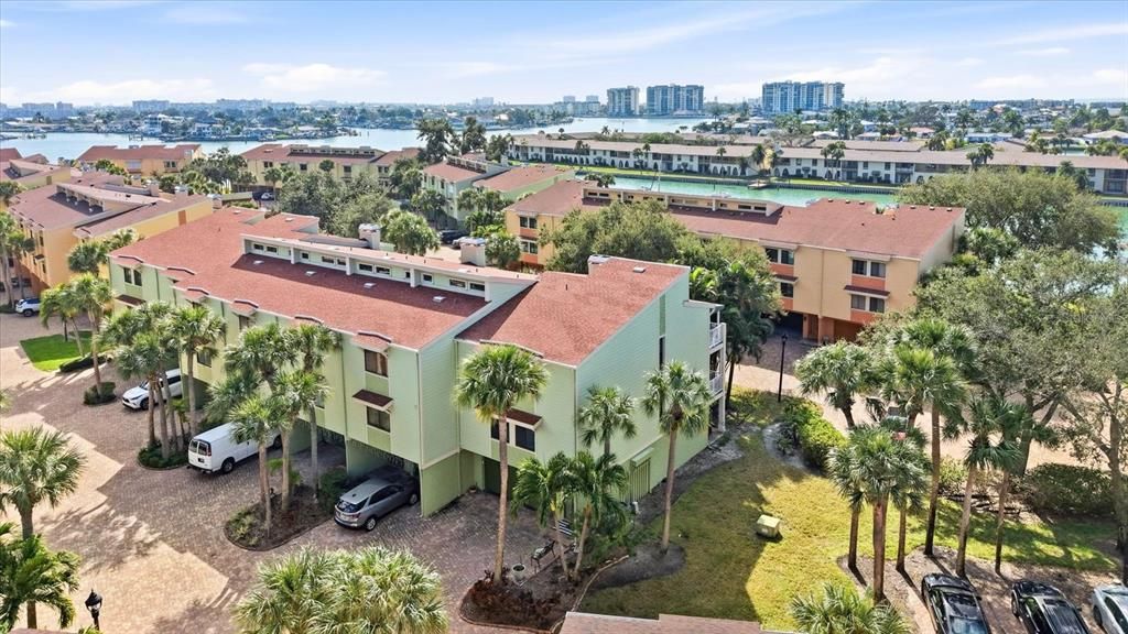 En Venta: $798,000 (3 camas, 2 baños, 2025 Pies cuadrados)