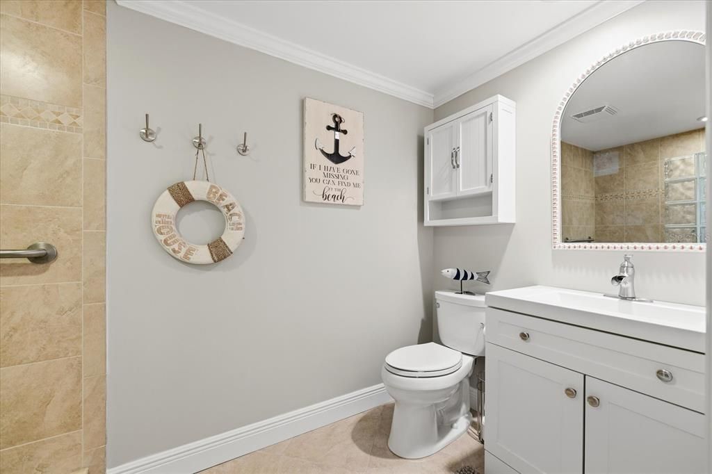 En Venta: $798,000 (3 camas, 2 baños, 2025 Pies cuadrados)