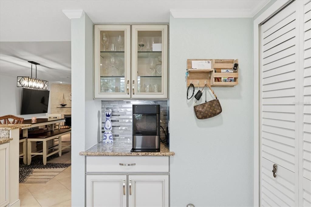 En Venta: $798,000 (3 camas, 2 baños, 2025 Pies cuadrados)