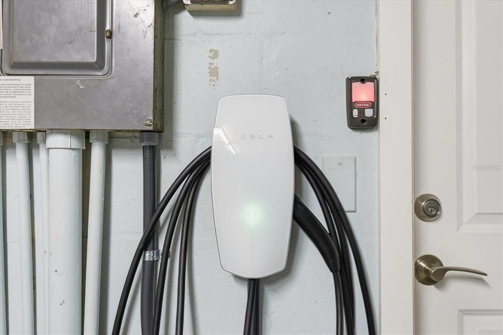 En Venta: $798,000 (3 camas, 2 baños, 2025 Pies cuadrados)