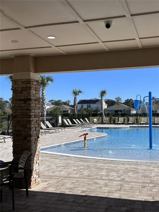 For Rent: $2,400 (3 beds, 2 baths, 2059 Square Feet)