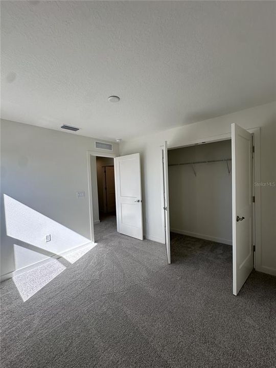 For Rent: $2,400 (3 beds, 2 baths, 2059 Square Feet)