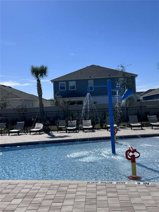 For Rent: $2,400 (3 beds, 2 baths, 2059 Square Feet)