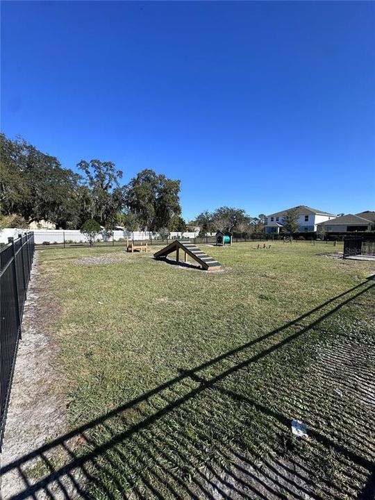 For Rent: $2,400 (3 beds, 2 baths, 2059 Square Feet)