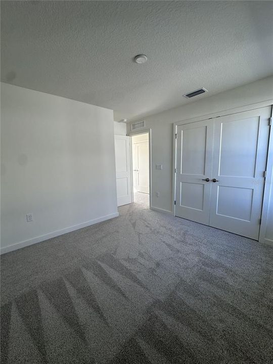 For Rent: $2,400 (3 beds, 2 baths, 2059 Square Feet)