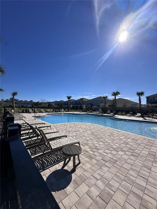 For Rent: $2,400 (3 beds, 2 baths, 2059 Square Feet)