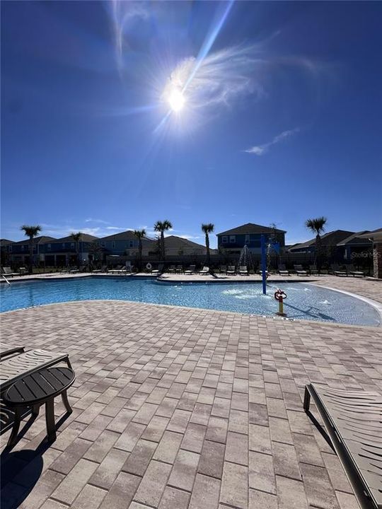 For Rent: $2,400 (3 beds, 2 baths, 2059 Square Feet)