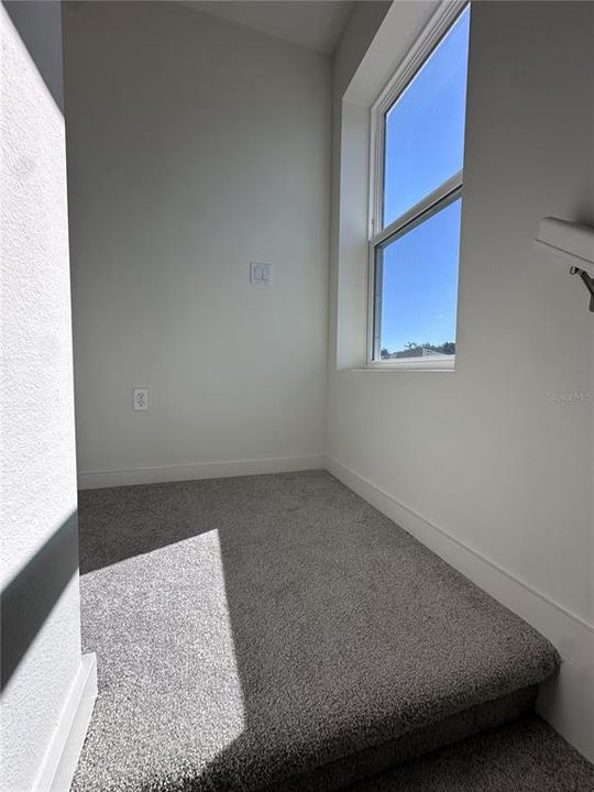 For Rent: $2,400 (3 beds, 2 baths, 2059 Square Feet)