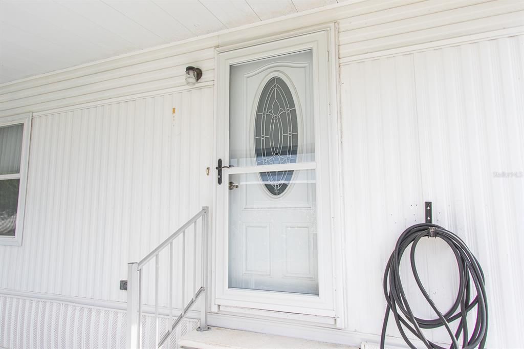 For Sale: $199,000 (2 beds, 2 baths, 1472 Square Feet)